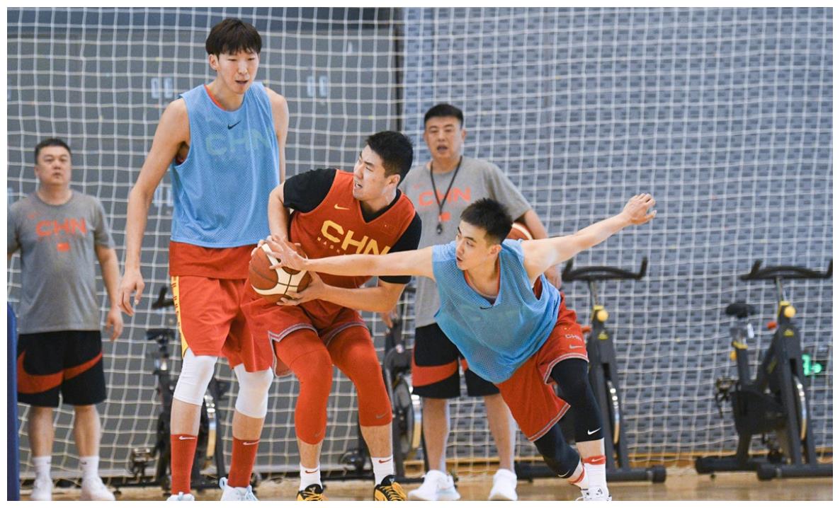 官网登录入口冲刺阶段体能课后；阿斯顿维拉遗憾出局备战亚洲杯；管理层满意；医务组通报恢复的简单介绍