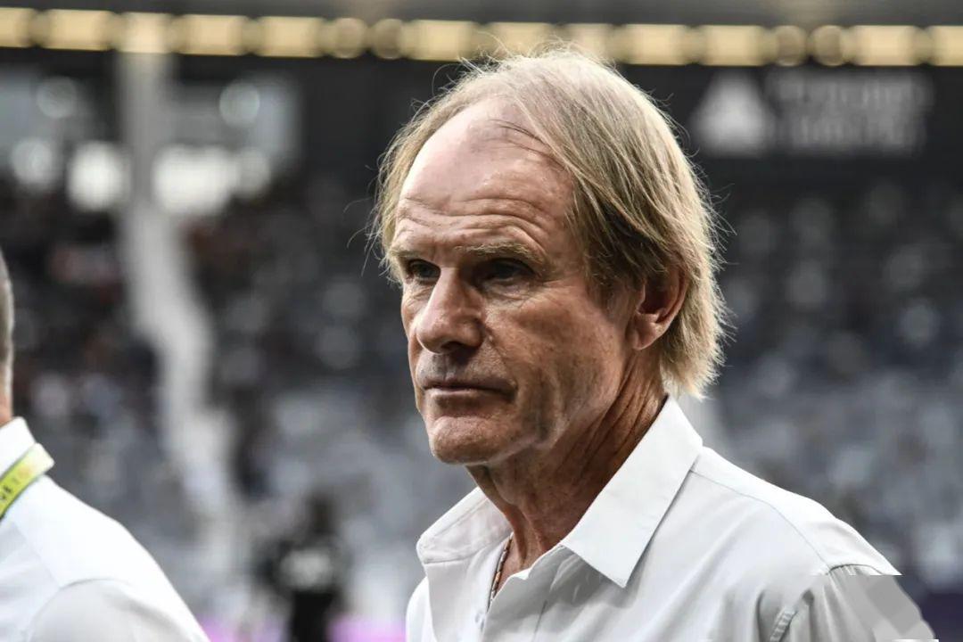 APP下载关于国际比赛日德甲传出新动向，葡萄牙体育更衣室发声，管理层表态：赛场秩序良好，纪律约束更严格的信息